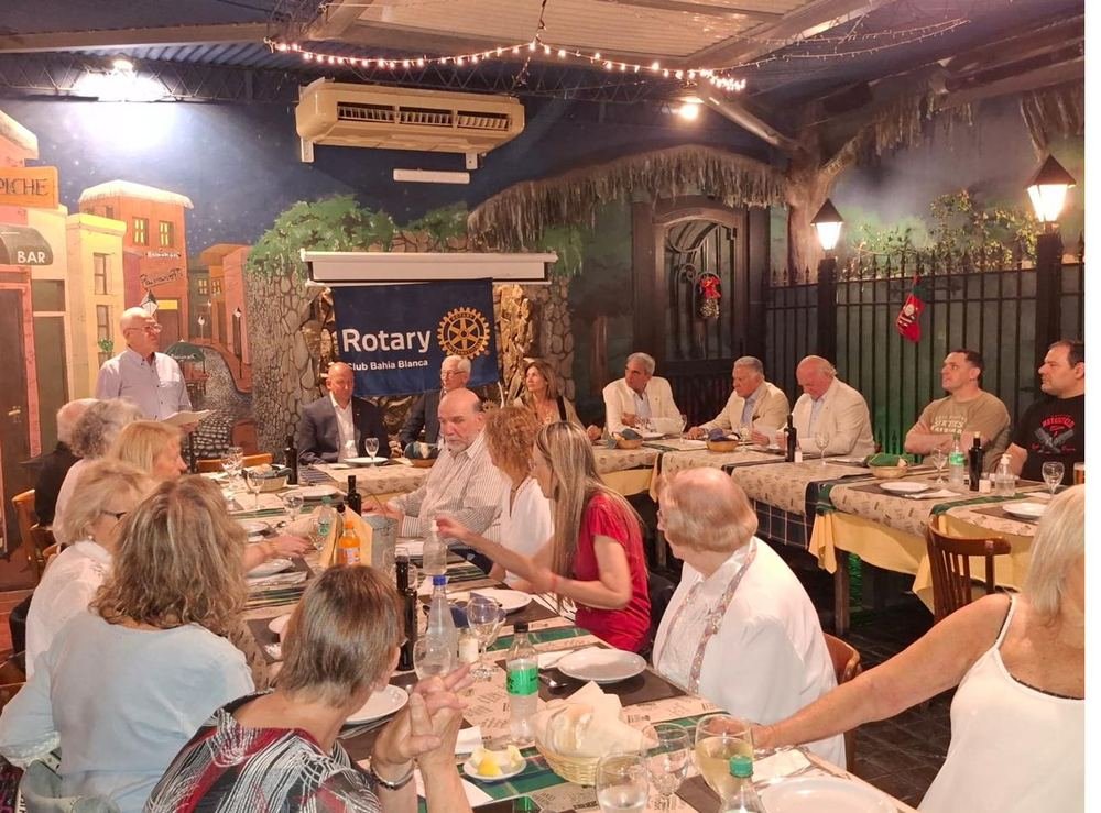 Cena de socios del club